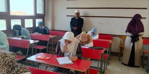 رئيس أزهر الإسماعيلية يتابع امتحانات الثانوية للقسم العلمي بمعهد محمد جبر بالقصاصين - المدينة برس