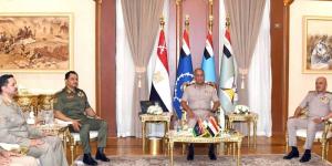 وزير الدفاع يبحث مع نائب القائد العام ورئيس أركان الجيش الليبي التعاون المشترك (فيديو) - المدينة برس
