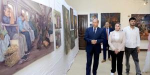 خلال تفقده مشروعات التخرج، رئيس جامعة المنصورة يشيد بإبداعات طلاب فنون جميلة - المدينة برس