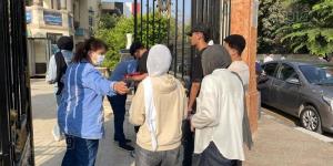 تفتيش ذاتي لطالبات الثانوية العامة بمصر الجديدة قبل دخول اللجان (فيديو وصور) - المدينة برس