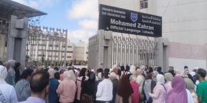القلق والتوتر يسيطران على طلاب الثانوية العامة بالإسكندرية خلال دخول اللجان (فيديو) - المدينة برس