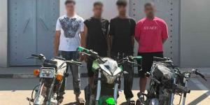 ضبط 4 أشخاص بتهمة أداء حركات استعراضية بالدراجات النارية في القاهرة - المدينة برس