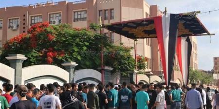 انطلاق امتحانات المواد المضافة للمجموع لطلاب الثانوية العامة باللغة العربية غدا.. ننشر توزيع الدرجات وشرط النجاح.. وهذه حقيقة صعوبة امتحان العربي - المدينة برس