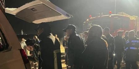 شهود العيان يكشفون تفاصيل انقلاب تريلا علي سيارتين في دائري الوراق - المدينة برس
