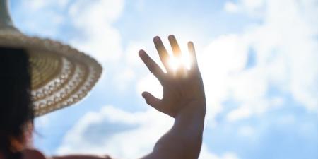 موجة الحر في المغرب تستنفر الأطباء.. ودعوات لحماية الأطفال والمسنين - بوابة المدينة برس
