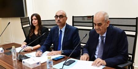 رئيس قطاع الموازنة بالحكومة يستعرض تفاصيل قانون العلاوة الدورية - المدينة برس