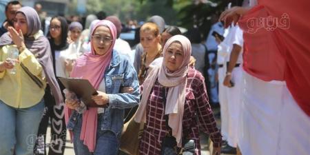 طلاب الثانوي بالدقهلية يؤدون اليوم "اللغة الأجنبية الثانية" للنظام القديم و"عربي" للمكفوفين - المدينة برس