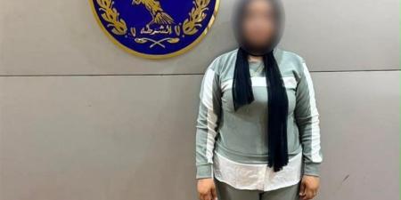 القبض على سيدة بالإسكندرية بعد إيهام طفليها بوفاة والدهما وتصوير الواقعة داخل المقابر ونشرها - المدينة برس