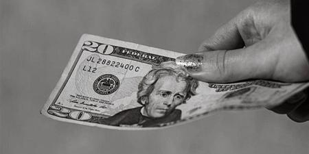 سعر صرف الدولار أمام الجنيه اليوم الخميس فى البنوك - المدينة برس