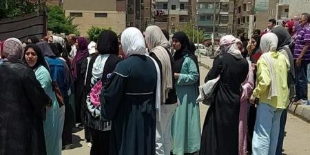 الأسئلة محتاجة تركيز والوقت مكفاش، شكاوى من صعوبة امتحان الكيمياء بالقليوبية (صور) - المدينة برس