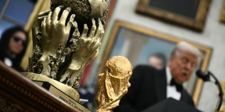 نواب أوروبيون يطالبون فيفا بالتحقيق في منح ترامب "جائزة السلام" - بوابة المدينة برس