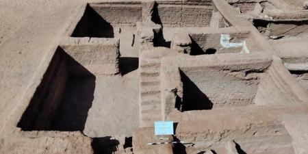 مدينة بيزنطية تضم 200 وثيقة وعملات ذهبية تكشف عن الحياة قبل 1700 عام بالوادي الجديد (صور) - المدينة برس