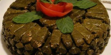 طريقة عمل محشي ورق العنب بمذاق لا يقاوم - المدينة برس