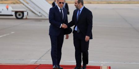 الرئيس الفرنسي يدخل الجامع الأموي - بوابة المدينة برس