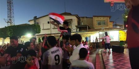"روح يا ميسي"، هتافات المصريين تشعل نادي السلام البحري ببورفؤاد بعد الهدف الثاني بشباك الأرجنتين (فيديو وصور) - المدينة برس