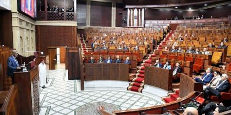 تقارير خارج النقاش .. وإسدال الستار على الولاية التشريعية يثير الانتقاد - بوابة المدينة برس