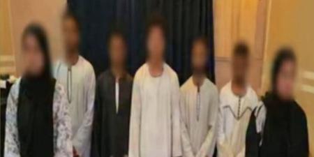 الداخلية تضبط 7 أشخاص بينهم سيدتان بعد تداول فيديو البنادق الآلية في حفل زفاف بقنا - المدينة برس