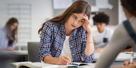 علامات الإرهاق النفسي عند طلاب الثانوية وطرق علاجه - المدينة برس