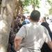 أولياء الأمور يدعمون أبناءهم الطلاب قبل دخول امتحاني الكيمياء والجغرافيا بلجان الثانوية بأسيوط (فيديو) - المدينة برس