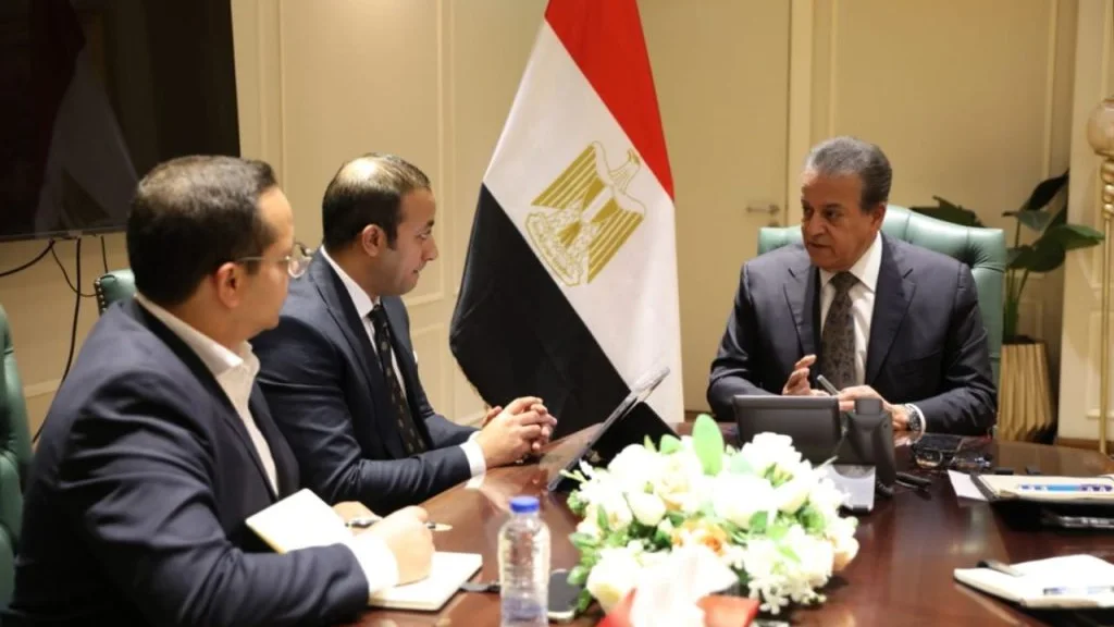 وزير الصحة يبحث مع سامسونج توطين صناعة أجهزة الموجات فوق الصوتية وتصديرها لأفريقيا