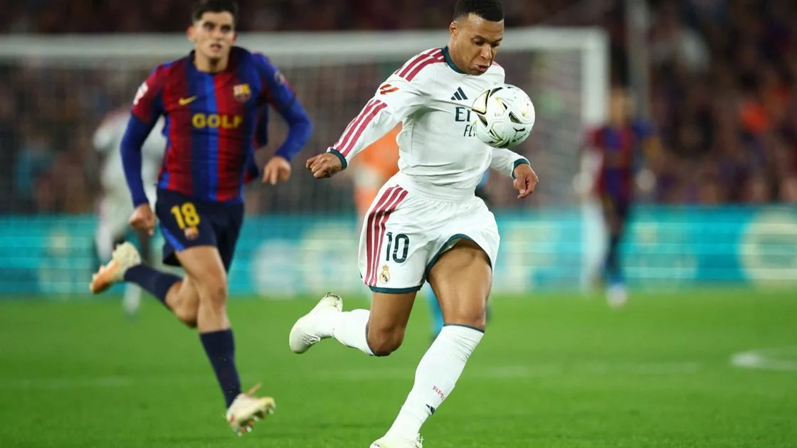 ريال مدريد يحسم الكلاسيكو بثنائية مبابي ويهزم برشلونة لأول مرة