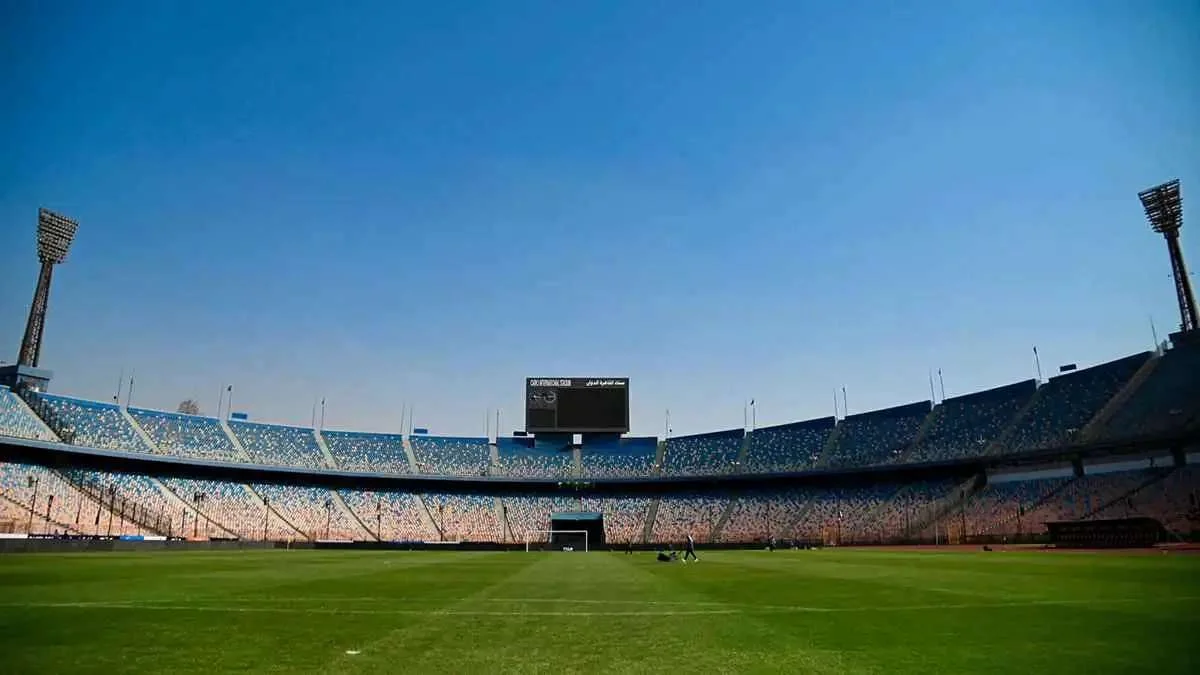 تطورات جديدة في أزمة ستاد القاهرة بين الأهلي والزمالك