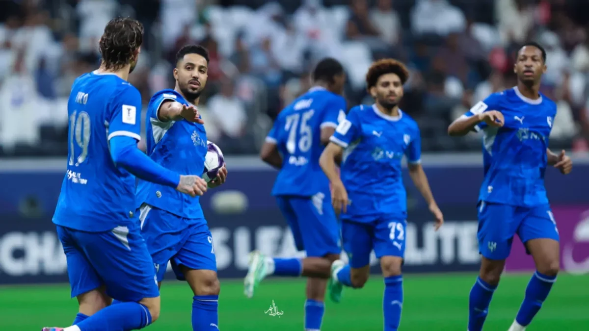 خبراء المجلس ينتقدون حكم مباراة الهلال والشمال ويكشفون الأسباب