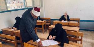 اليوم، امتحان مادة "الرياضيات التطبيقية" لطلاب القسم العلمي للثانوية الأزهرية - المدينة برس
