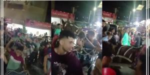 بعربات الكارو، شباب أسيوط يطوفون الشوارع احتفالا بتأهل مصر لدور الـ 16 (فيديو) - المدينة برس