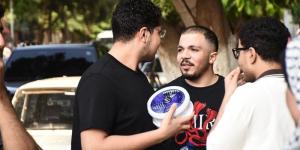 أغرب محاولة غش في امتحان إنجليزي الثانوية العامة 2026، ضبط سماعة داخل مروحة يد بقنا - المدينة برس
