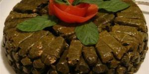 طريقة عمل محشي ورق العنب بمذاق لا يقاوم - المدينة برس