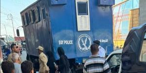 حبس سيدتين 4 أيام وضبط بندقيتين آليتين وطلقات بحوزتهما في مقتل ربتي منزل بقنا - المدينة برس