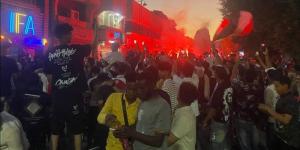 فرحة هستيرية لجماهير ميت عقبة بعد الهدف الثاني لمنتخب مصر أمام الأرجنتين - المدينة برس