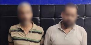 ضبط شخصين بتهمة سرقة حقيبة أموال من سيارة بمدينة نصر - المدينة برس