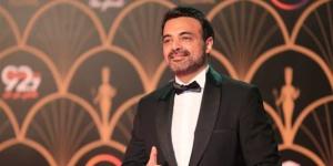 رسالة مؤثرة من عمرو محمود ياسين لمصطفى محمد ويطالب صلاح بالتدخل - المدينة برس