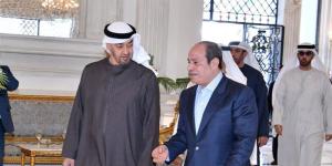 في ختام زيارته لمصر، السيسي يودع رئيس الإمارات بمطار العلمين الدولي - المدينة برس