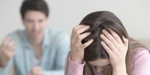 هل من حق الزوج منع زوجته عن زيارة أهلها؟ أمين الفتوى يجيب (فيديو) - المدينة برس