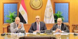 وزير التعليم يتابع من غرفة العمليات المركزية انتظام سير آخر أيام امتحانات الثانوية العامة - المدينة برس