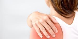 أسباب وأعراض الكتف المتجمد وطرق العلاج - المدينة برس