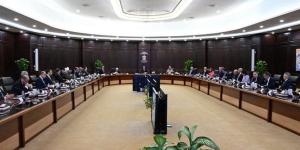 رئيس الوزراء: الحكومة تعمل على زيادة المخزون الاستراتيجي من المواد البترولية - المدينة برس
