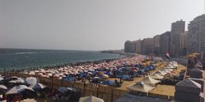 رفع الرايات الخضراء والصفراء، شواطئ الإسكندرية كاملة العدد - المدينة برس