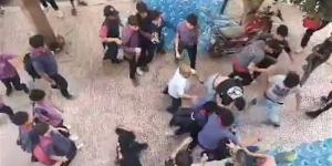 طعنه بسبب مشاجرة أطفال، إصابة عامل على يد آخر في البدرشين  - المدينة برس