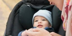 الصحة تحذر: لا تغطي عربة الطفل بقماش جاف خلال موجات الحر - المدينة برس