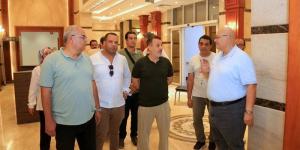 في أول يوم من توليه رئاسة البيت الفني للمسرح، إيهاب فهمي يتفقد مسرح مصر تمهيدًا لافتتاحه - المدينة برس