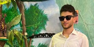 بصورة جانب الكتب، مهاب محمد الثاني على الجمهورية يروي قصة تفوقه في الثانوية العامة (فيديو) - المدينة برس