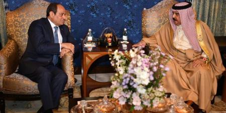تفاصيل زيارة السيسي لـ البحرين ولقاء الملك حمد - المدينة برس