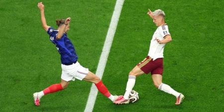 تعادل سلبي بين فرنسا وإسبانيا بعد مرور 15 دقيقة بنصف نهائي كأس العالم - المدينة برس