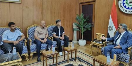 محافظ الدقهلية لـ إمام عاشور: أنت مشروع ناجح.. كمل بإصرار وتركيز - المدينة برس