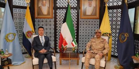 رئيس الأركان يبحث وسفير الصين موضوعات مشتركة وأوجه التعاون العسكري - بوابة المدينة برس