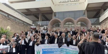 محامون شباب يحتجون بالبيضاء - بوابة المدينة برس